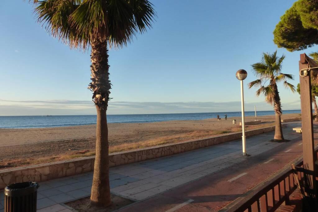 Apartamento A 1ª Linea De Mar, Vilafortuny Cambrils Dış mekan fotoğraf
